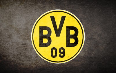 米兰电竞快讯-B席和C罗国家队配合