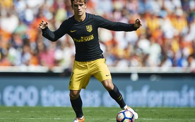 米兰电竞-乌奈西蒙手指骨折